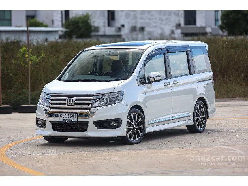 2013 Honda STEPWGN Spada EL Wagon