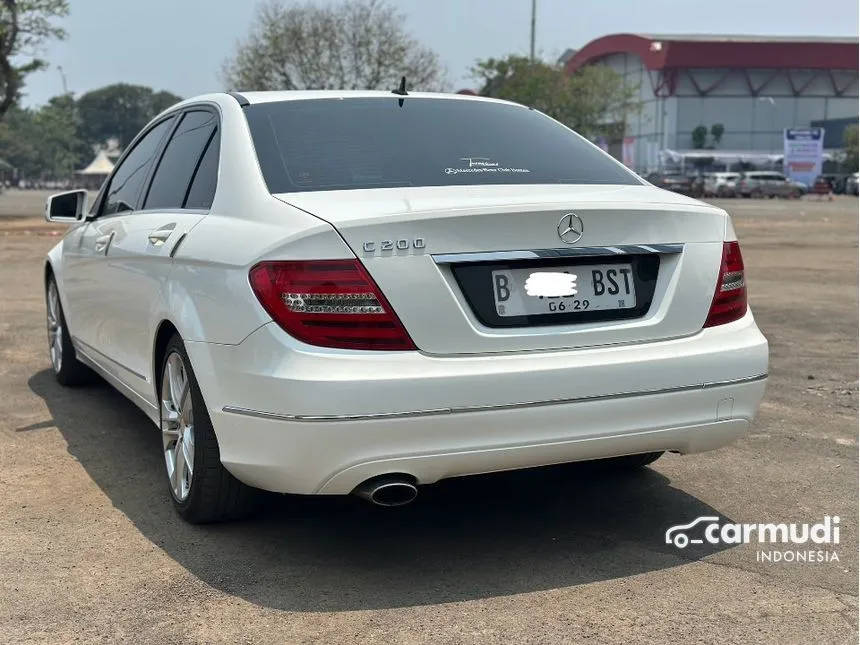 2014 Mercedes-Benz C200 CGI Sedan