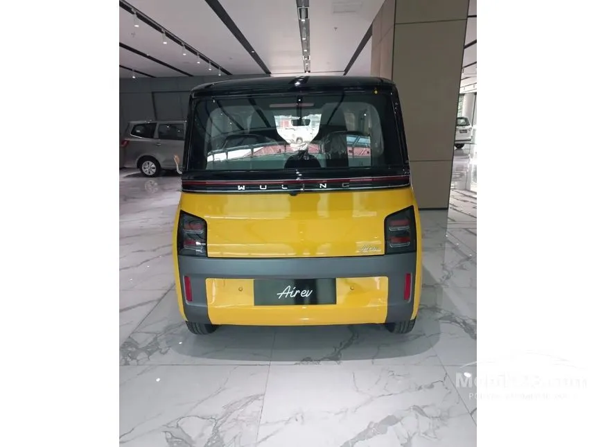 Jual Mobil Wuling EV 2024 Air ev Charging Pile Long Range di Jawa Barat Automatic Hatchback Kuning Rp 257.500.000
