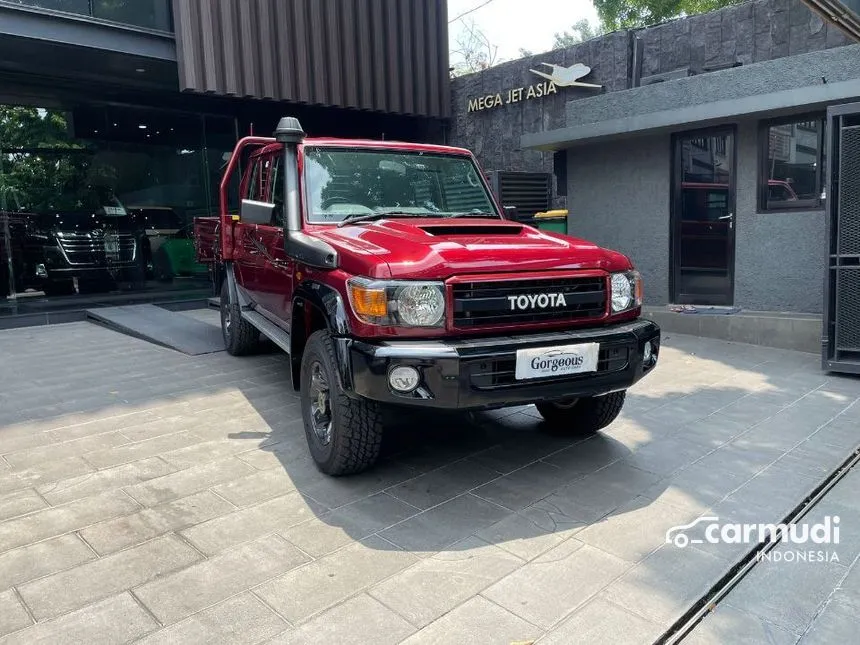 Jual Mobil Toyota Land Cruiser 2023 Double Cab Chassis 79 GXL Dual Cab 4.5 di DKI Jakarta Manual Pick