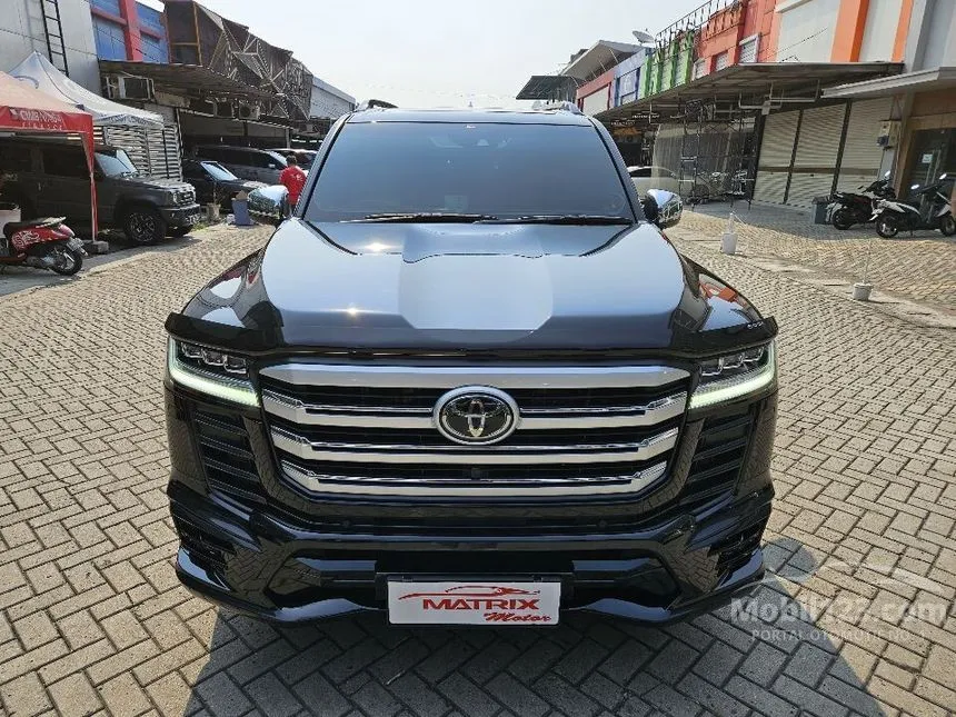 2023 Toyota Land Cruiser 300 VX-R 70th Anniversary SUV