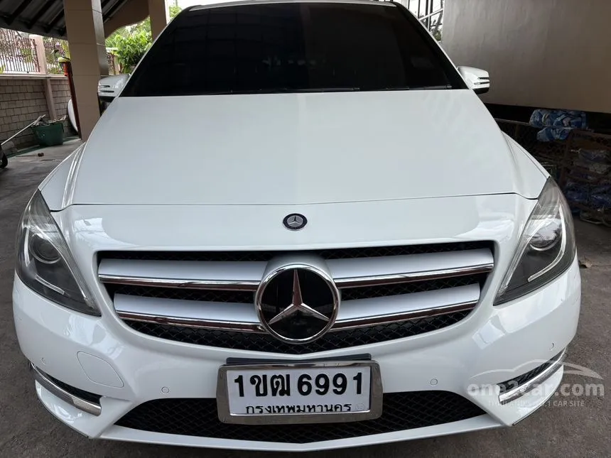2013 Mercedes-Benz B200 Sports BlueEFFICIENCY Hatchback