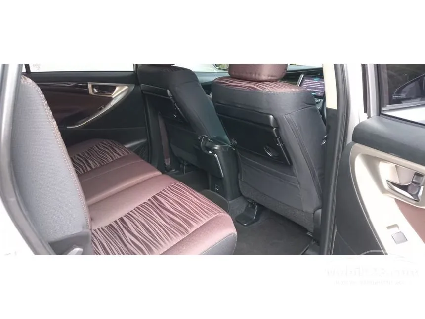 2021 Toyota Kijang Innova V MPV