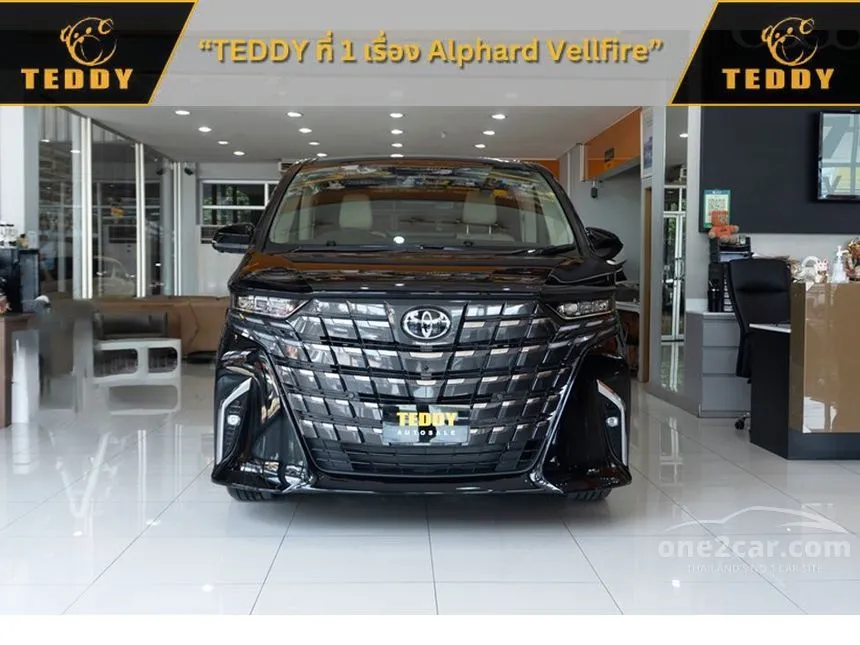 2026 Toyota ALPHARD HEV Luxury Van