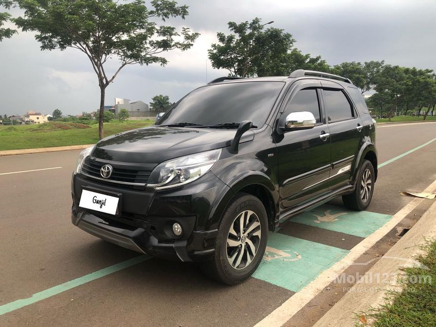 Toyota rush 2015