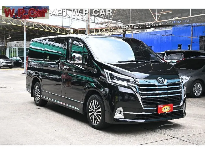 2021 Toyota Majesty Premium Van