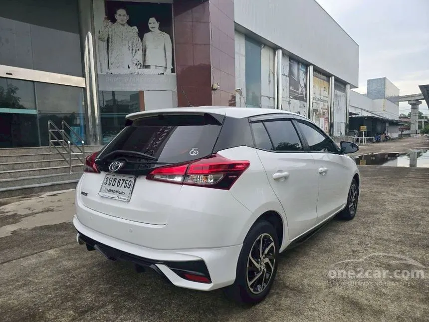 2022 Toyota YARIS Sport Hatchback
