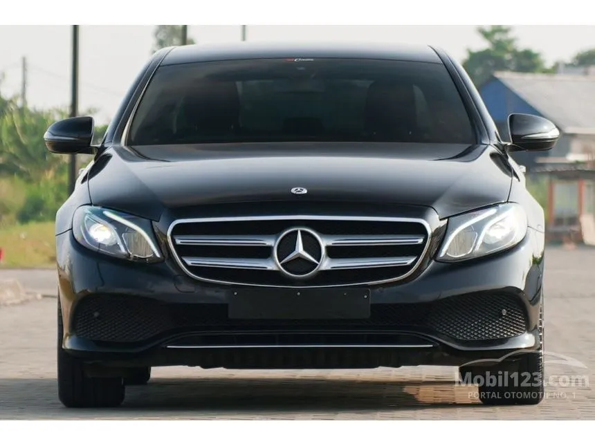 2018 Mercedes-Benz E200 Avantgarde Sedan