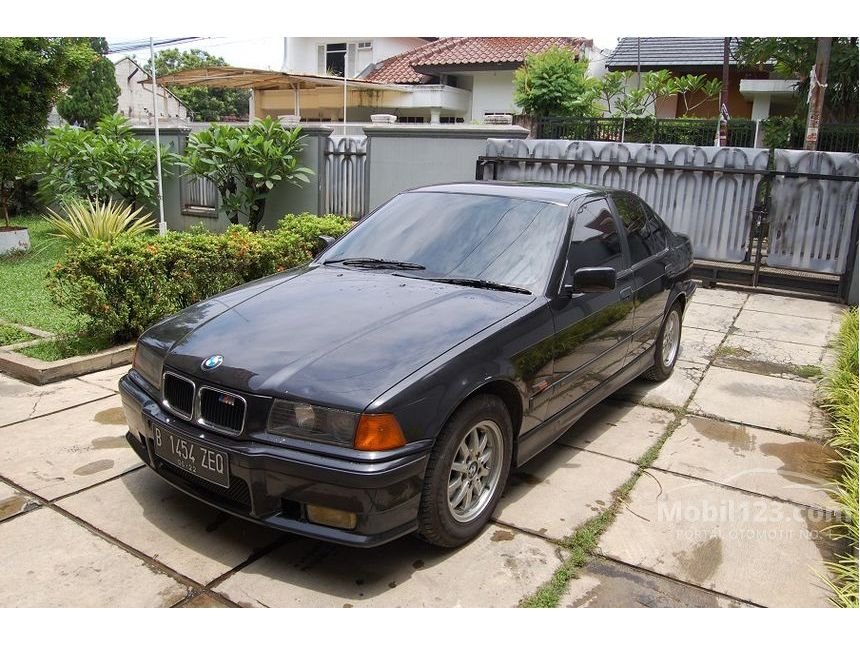 1994 BMW 320i E36 2.0 Automatic Sedan
