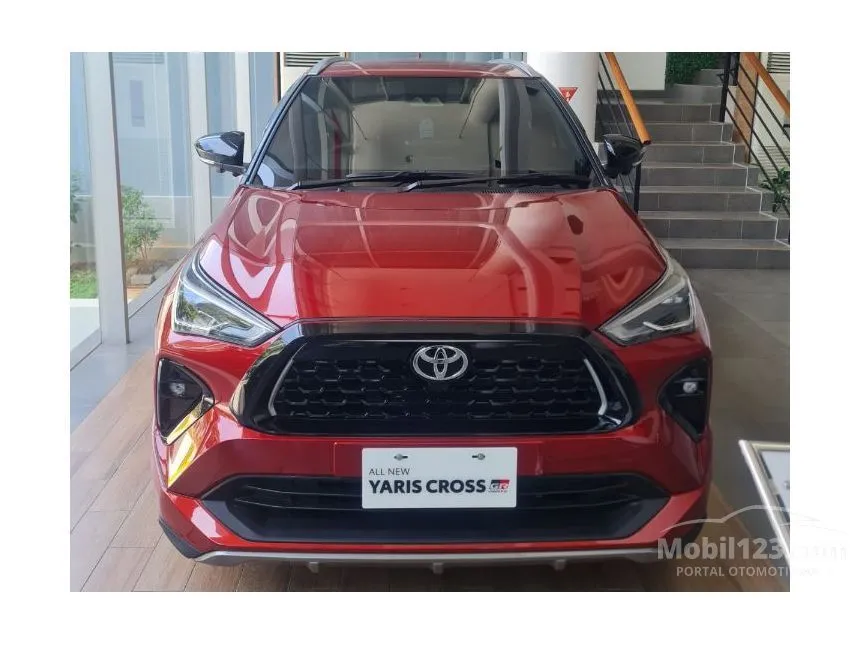 Jual Mobil Toyota Yaris Cross 2023 S GR Parts Aero Package 1.5 di Lampung Automatic Wagon Merah Rp 345.200.000