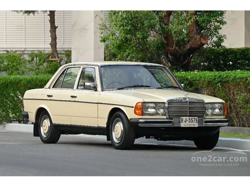 1983 Mercedes-Benz 230E Classic Sedan