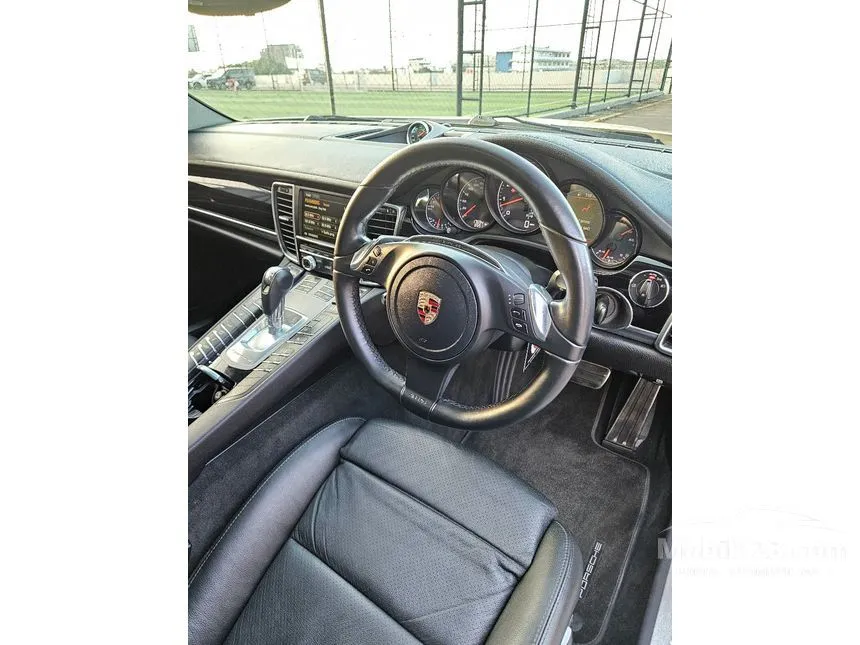 2012 Porsche Panamera Hatchback