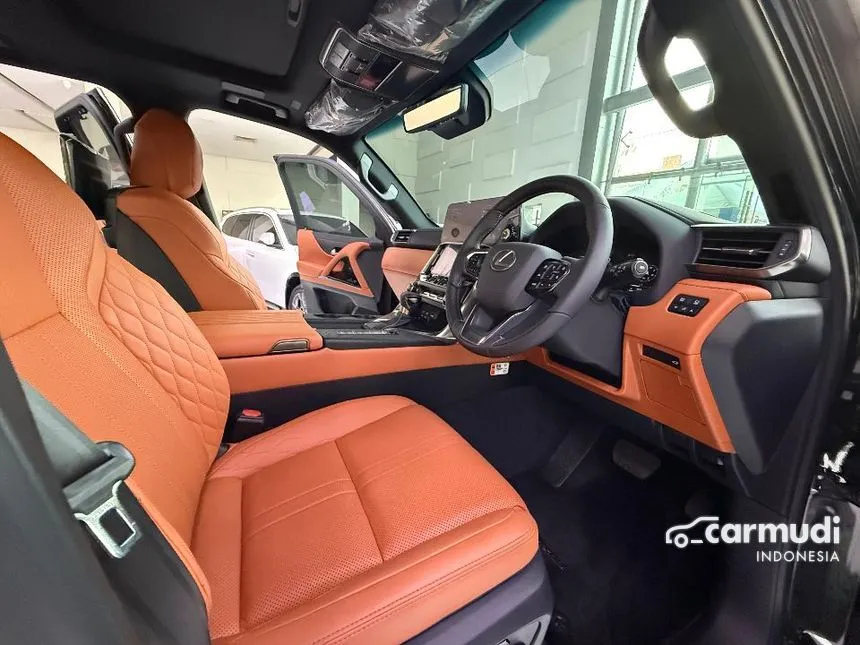 2025 Lexus LX 600 VIP SUV