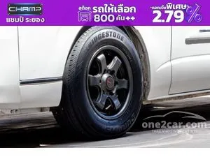 2013 Toyota VENTURY 2.7 G Van