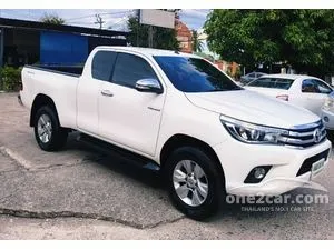 2016 Toyota HILUX REVO 2.4 G Prerunner Smart Cab Pickup