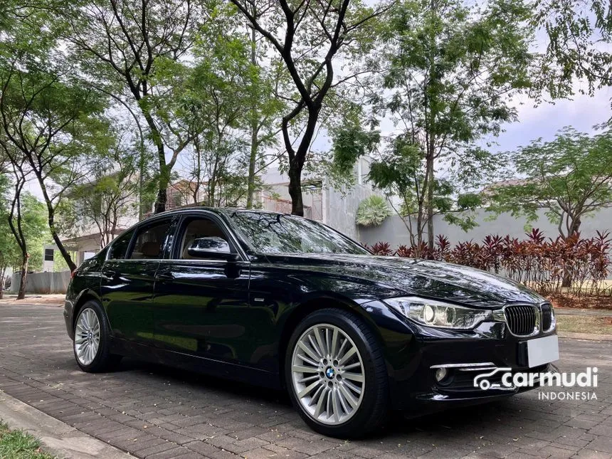 2014 BMW 328i Luxury Sedan