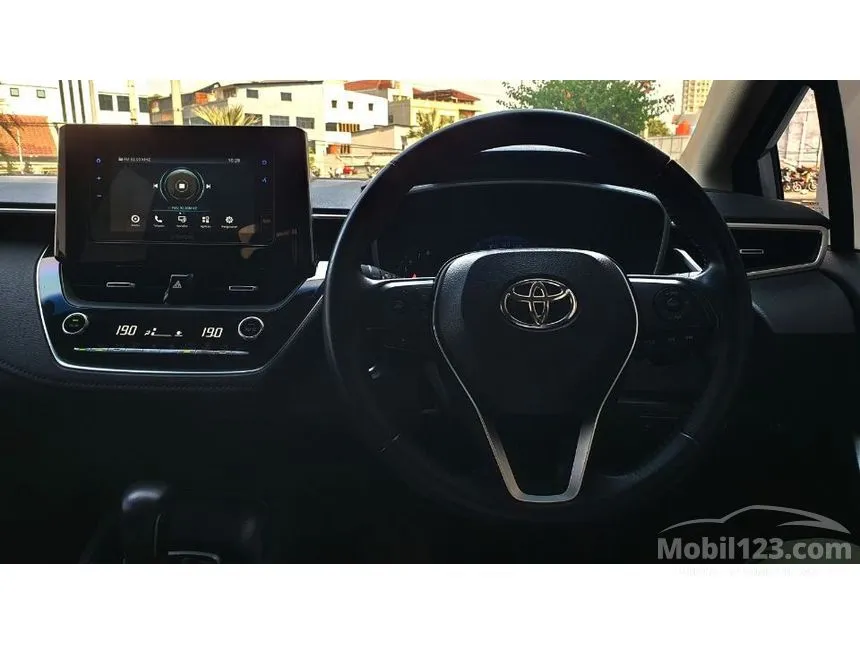 2021 Toyota Corolla Altis V Sedan