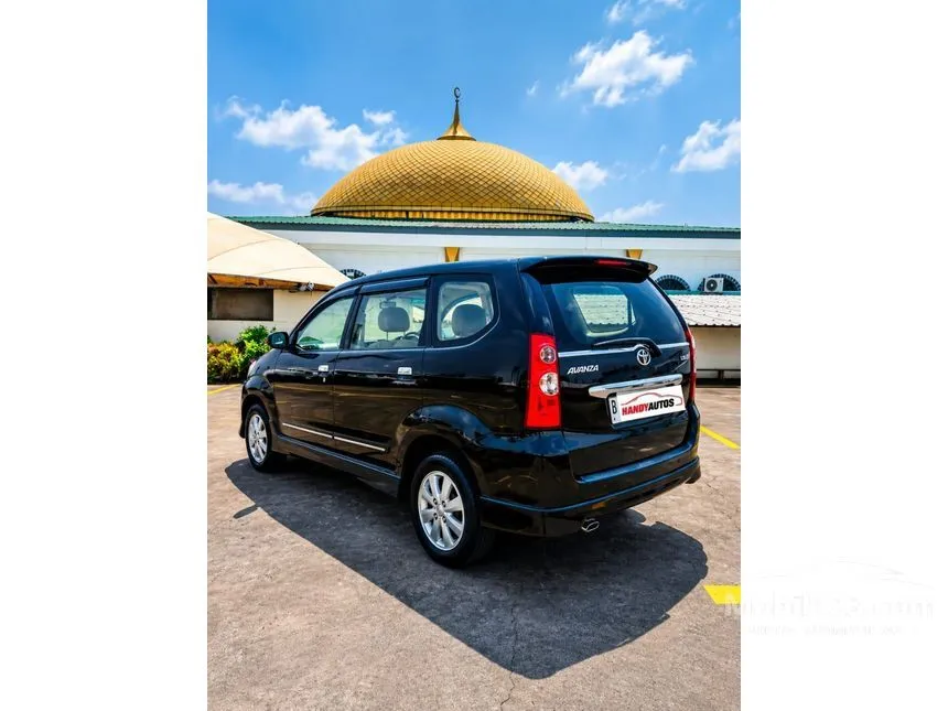 2010 Toyota Avanza S MPV