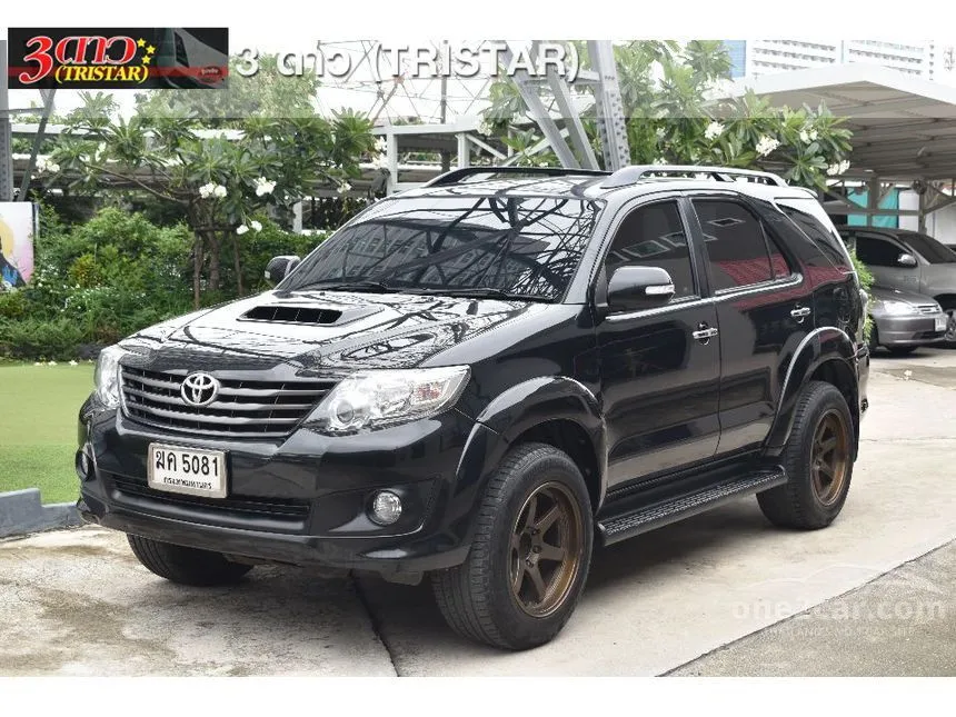 2013 Toyota FORTUNER V SUV
