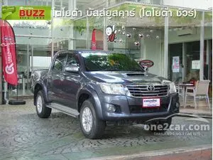 2013 Toyota HILUX VIGO 2.5 Champ E Prerunner Double Cab Pickup
