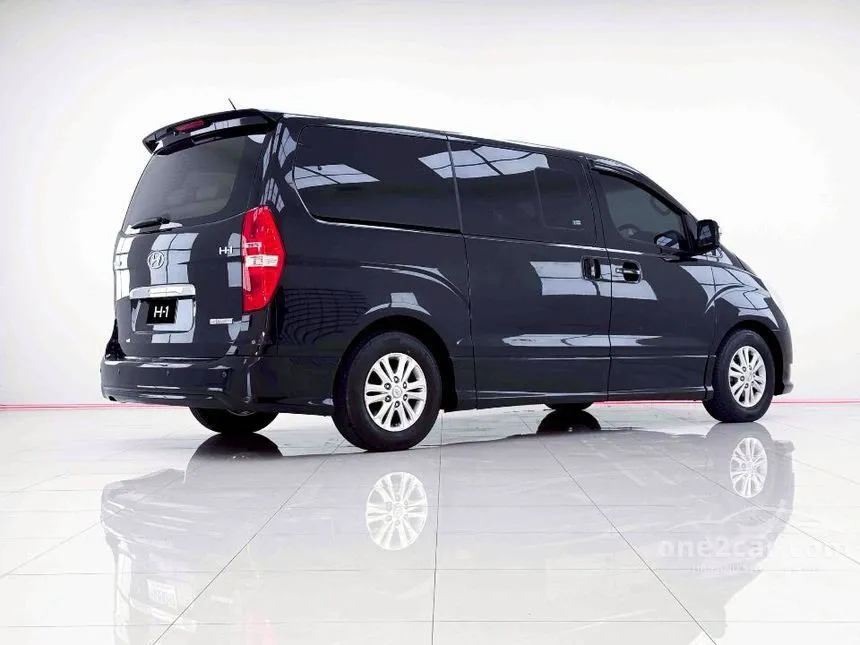 2017 Hyundai H-1 Deluxe Van