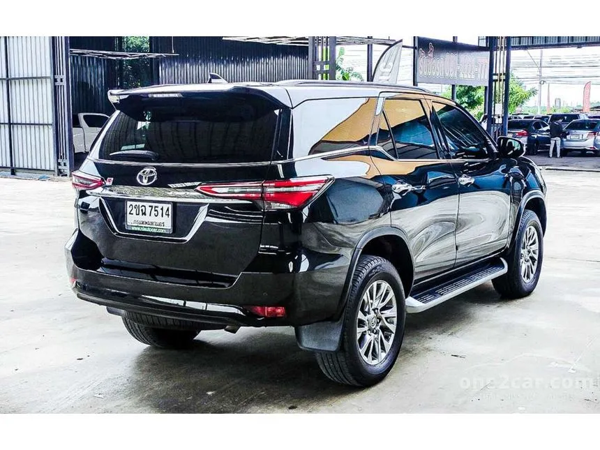 2021 Toyota Fortuner V SUV