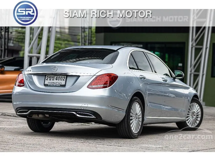 2014 Mercedes-Benz C180 Sedan