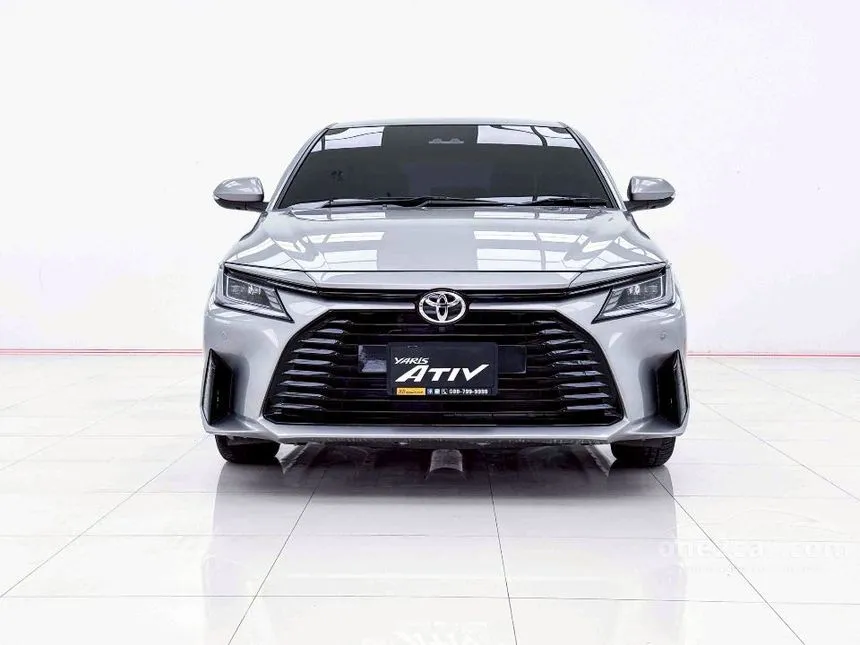2023 Toyota Yaris Ativ Premium Sedan