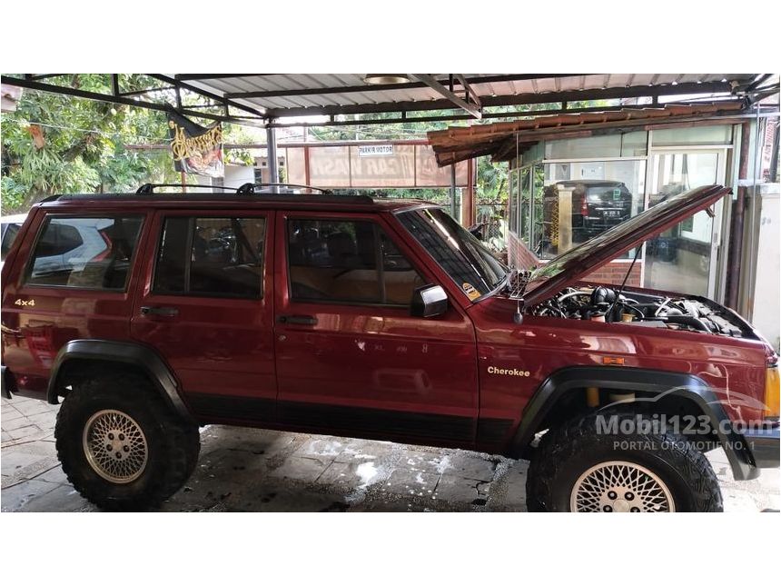 Jual Mobil  Jeep  Cherokee  1994  4 0 di Jawa Barat Automatic 