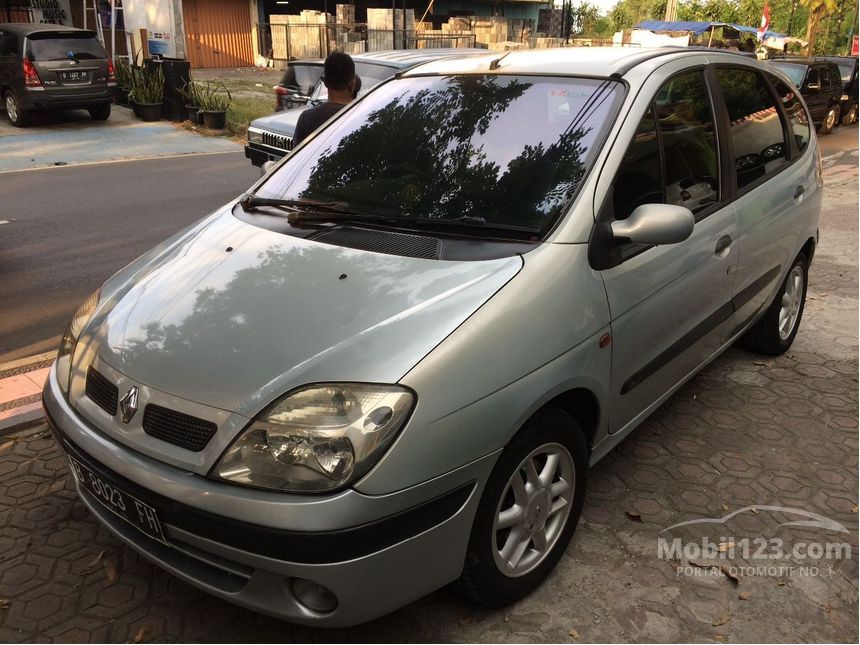 Jual Mobil  Renault  Scenic 2003 dTi 1 9 di Jawa Barat 