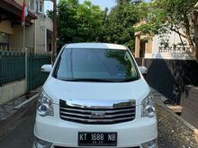 2014 Toyota NAV1 2.0 V MPV