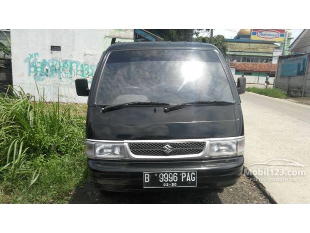 Suzuki Carry Mobil bekas dijual di Jawa-barat Indonesia 