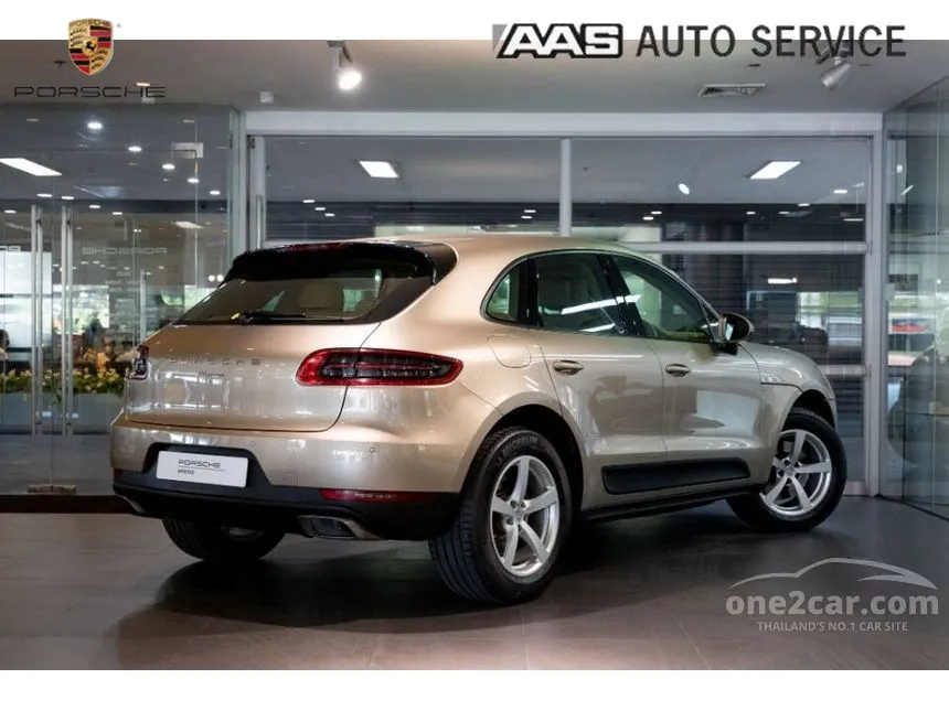 2015 Porsche Macan SUV