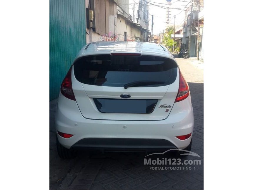 Jual Mobil Ford Fiesta 2011 Sport 1.6 di Jawa Timur 