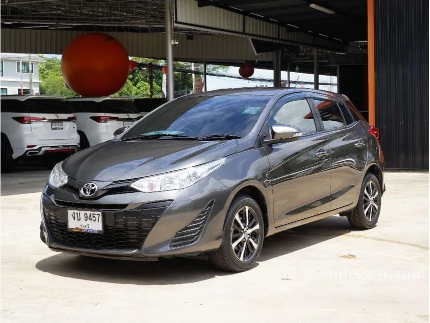 2019 Toyota YARIS E Hatchback