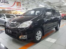 Toyota Innova G 2.5 Diesel 2011 AT Hitam TDP 10 Jt