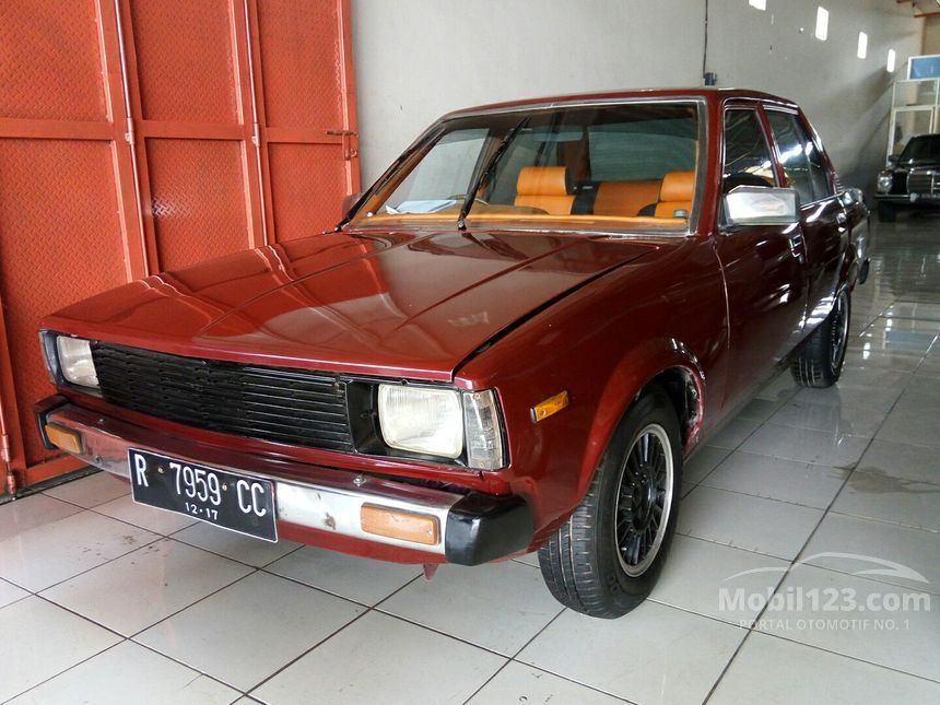 1981 Toyota Corolla DX Automatic Sedan