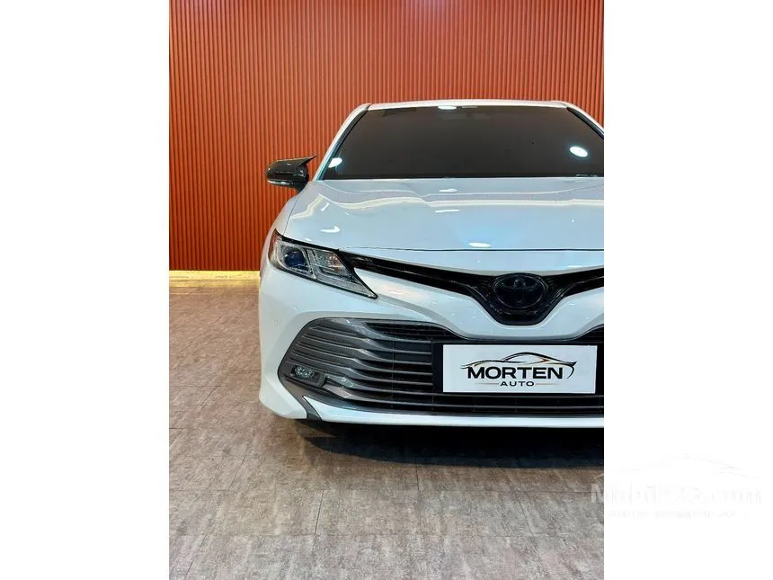 2019 Toyota Camry V Sedan
