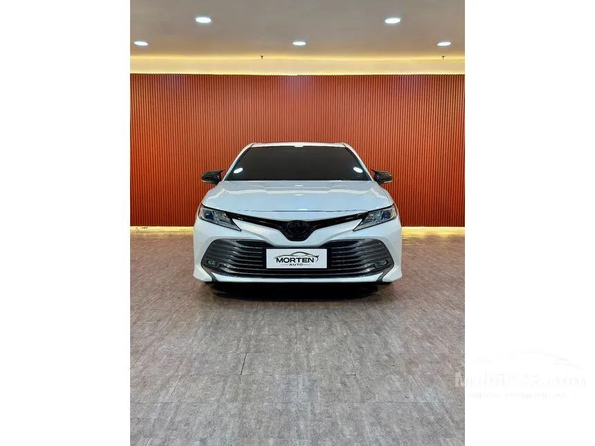 2019 Toyota Camry V Sedan