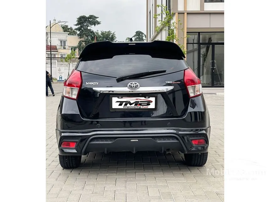 2014 Toyota Yaris S Hatchback