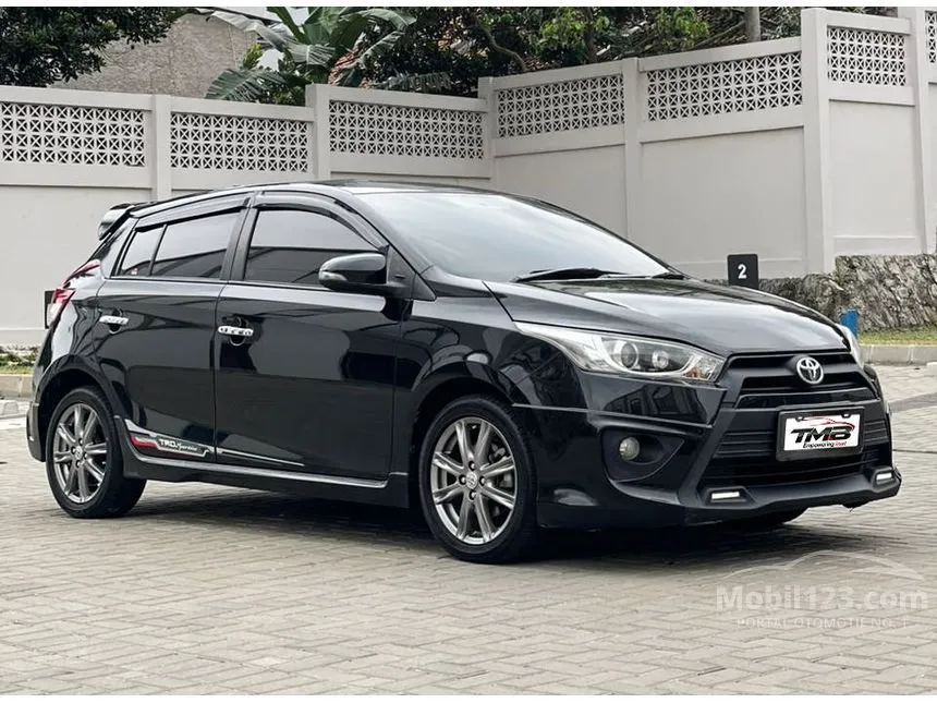 2014 Toyota Yaris S Hatchback