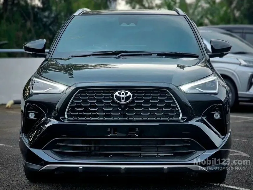 Jual Mobil Toyota Yaris Cross 2024 S GR Parts Aero Package HEV 1.5 di Jawa Barat Automatic Wagon Hitam Rp 339.000.000