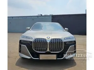 2023 BMW 735i 3.0 M Sport Sedan