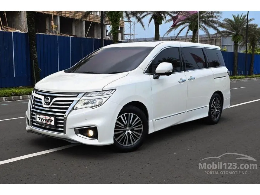 2014 Nissan Elgrand Highway Star MPV
