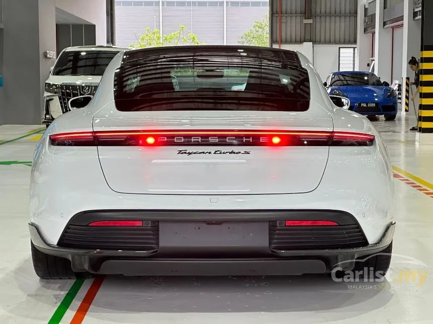 2020 Porsche Taycan Turbo S Sedan