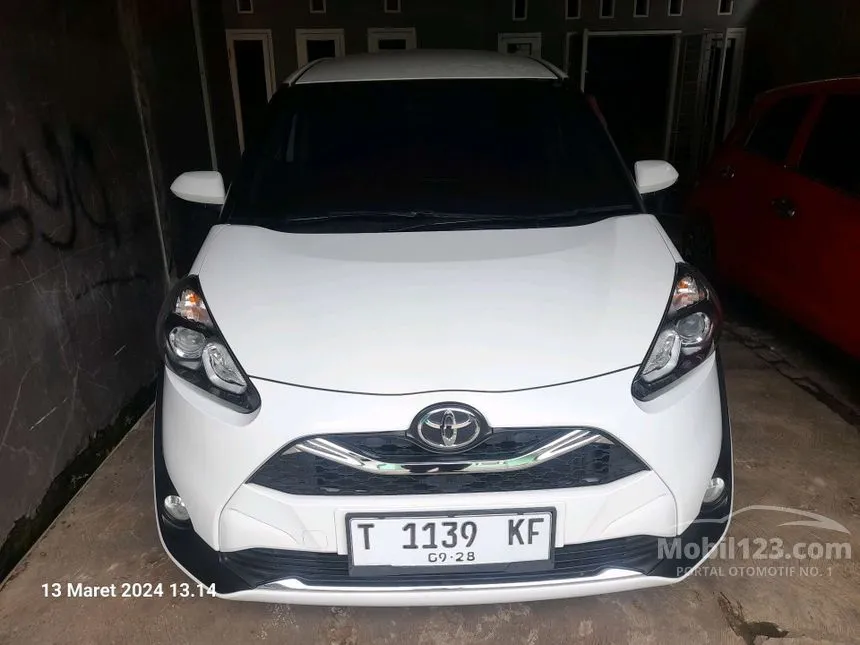 Jual Mobil Toyota Sienta 2020 V 1.5 di Jawa Barat Automatic MPV Putih Rp 197.000.000