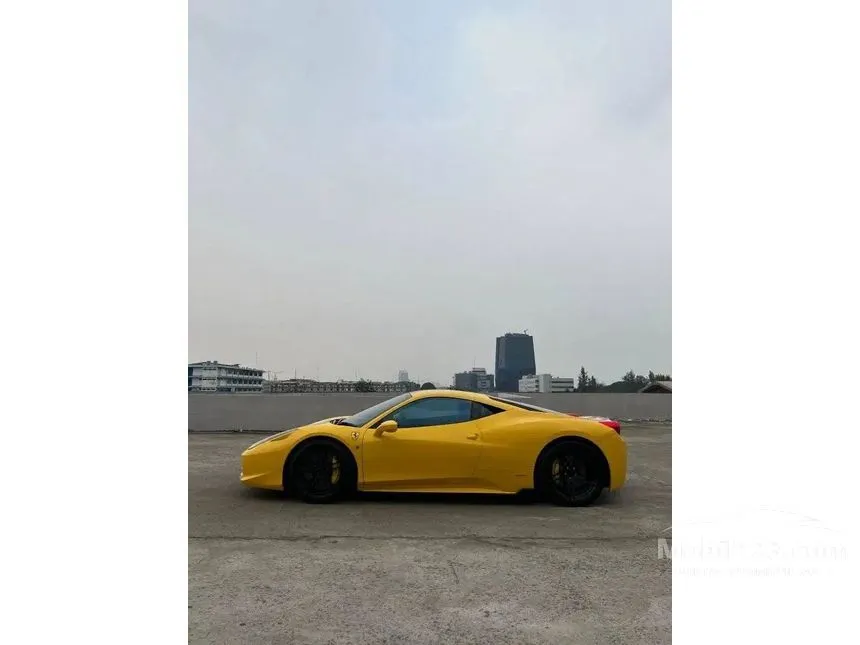 2011 Ferrari 458 Italia Coupe