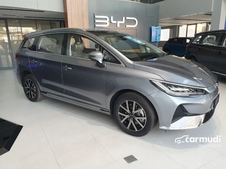 2025 BYD M6 Superior 7-seaters MPV