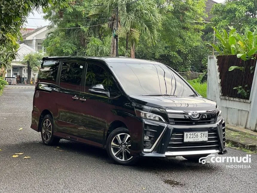 2018 Toyota Voxy MPV