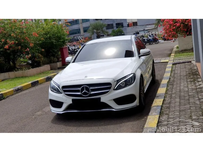 2018 Mercedes-Benz C200 Sedan